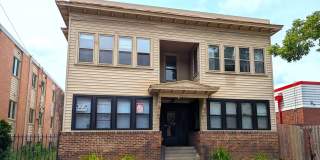 Amazing Spacious 2 Bedroom in the Heart of Uptown! Gallery 1