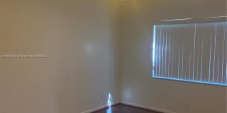 1301 NE 7th St Gallery 5