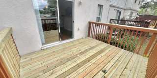 Updated 3BD/2.5BTH Townhome with Exspansive Deck & Attached Garage! Gallery 24