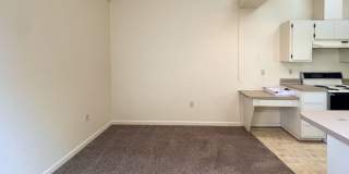 2/2 Flat in Napier Oaks available Early August! Gallery 9