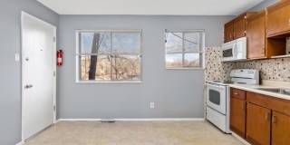 2 Bedroom, 1 Bath Apartment Gallery 16