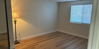 View of Renton Valley 2b/1.5ba Condo ***COMING SOON*** Gallery 16