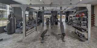 Cove at Covington Center - Apartments & Townhomes Gallery 17