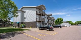 Oxbow Park Apartments Gallery 10