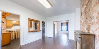 Available AUGUST 2026 - MAGNIFICENT MT. WASHINGTON 5 BEDROOM MASTERPIECE OF A HOME! PRIME LOCATION WITH A GARAGE, CENTRAL AIR AND IN-UNIT LAUNDRY!!! Gallery 5