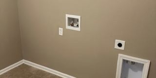 Beautiful and Spacious Westside Gem!!! Gallery 14