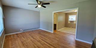 2 bedroom 1 bath bungalow in Shawnee. Gallery 3