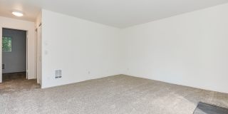 Crestwood Courts Gallery 13