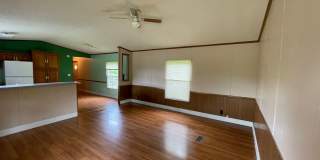 Country living with spacious front and backyard - 4 beds/ 2bath available now!! Gallery 1