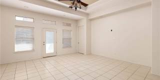 402 Hackberry Avenue Gallery 3