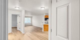 Minutes to Downtown********** Rent $1525/month*********Peaceful Living Gallery 23