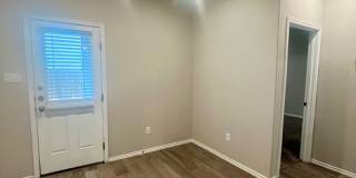 Charming 3/2 conveniently located to Lackland, Toyota, Palo Alto & Texas A&M San Antonio! Gallery 12