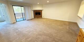 Spacious 2 Bed / 2 Bath Condo in Prime UTC/La Jolla Location! Gallery 4