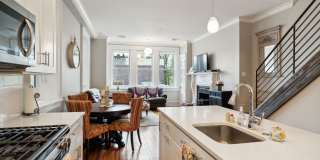 2126 LOCUST Street Gallery 3