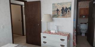 Large furnished 4 bedroom home with 2 car garage Gallery 10