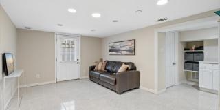 2819 SUMMERFIELD Road Gallery 25