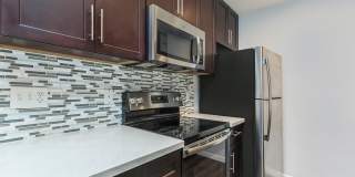 Creekside Gallery 79