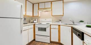 Brentwood Apartments Gallery 2