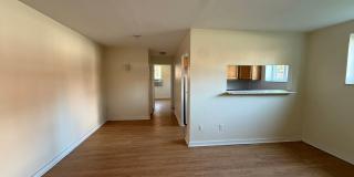 Gross Street Gallery 10