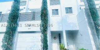 822 NE 19th Ave Gallery 1