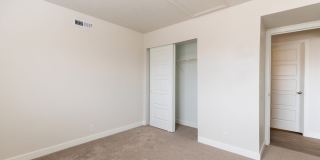 Carrington Square Gallery 39