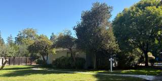 Spacious 3 BR | 2.5 BA Menlo Park Home with Expansive Yard and Flex Spaces Gallery 1