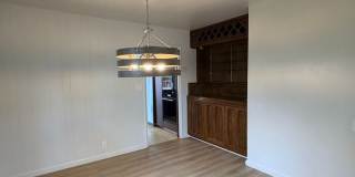 922 Maple Street Gallery 10