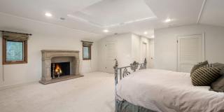 105 North Glenroy Avenue Gallery 8