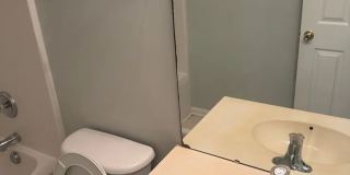 Room in 3 Bedroom Home at Dunford St Gallery 12