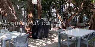 2025 Brickell Ave Gallery 18