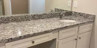 Room in 4 Bedroom Home at Fallen Tree Dr Room in 4 Bedroom Home at Fallen Tree Dr Gallery 7