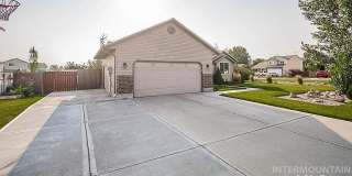 2221 Frontier Drive Gallery 10