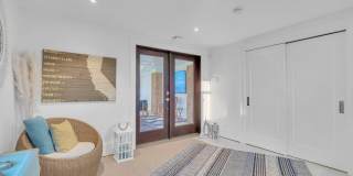985 Ocean Avenue Gallery 138