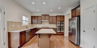 3377 N Twin Alley Gallery 20