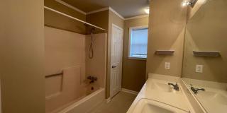 3 Bedroom House Near Shenandoah Gallery 13
