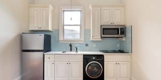 1820 Laharpe St Gallery 4