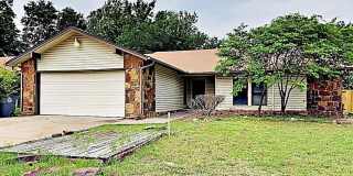 Come see your new 3 bedrooom, 2 bath house on a beautful corner lot in Union Schools! Gallery 1