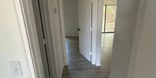 Charming 3BR House in Lubbock Gallery 7