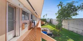 900 SW 11th Ave Gallery 15