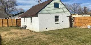 Beautiful 2 bedroom home in Chaffee Park with Huge Studio Gallery 23