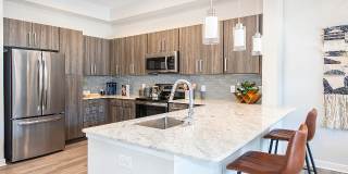 Overture Greenville Age 55+ Apartment Homes Gallery 8