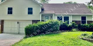 Lovely Home In Nall Hills-Available in AUGUST! Gallery 3