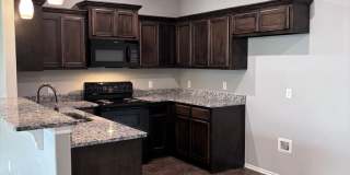 3br 2ba duplex with 2 car garage in OKC! Gallery 7