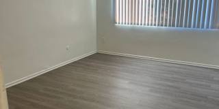 *FIRST MONTH FREE WHEN APPLICATION IS SUBMITTED THE SAME DAY OF TOUR* Bright 1 Bed / 1 Bath with Balcony & Pool – Central AC – Pet Friendly! Gallery 17