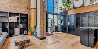 729 North Sangamon Street Gallery 4