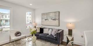 Columbia Heights 2BR 2BA w/Parking & Private Patio Garden Gallery 7
