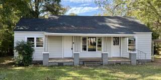 609 Horton Street Gallery 1