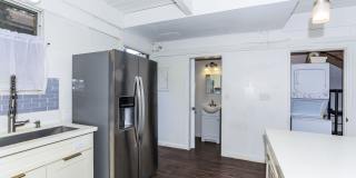 Tropic Gardens - renovated, split level 2, bedroom, 2 bath with 2 parking stalls Gallery 16