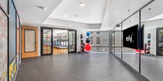 Ely on Fremont Gallery 25