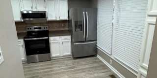 520 ELLROSE Court Gallery 4